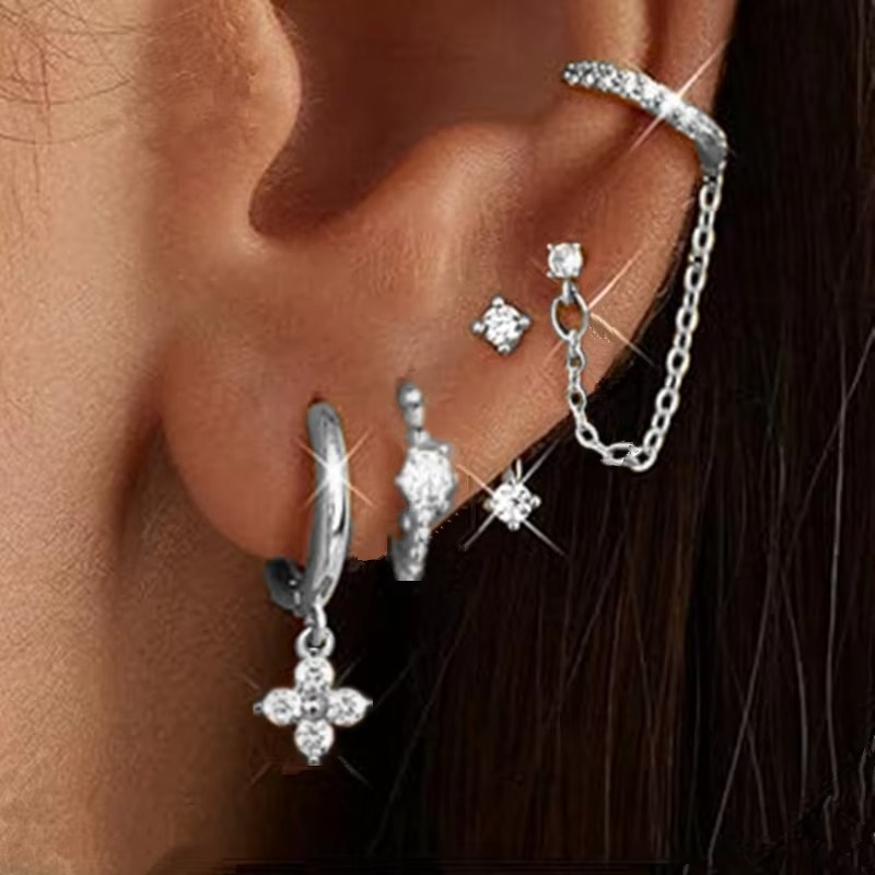 4PCS Double Piercing Chain Huggie Hoop Earring Set