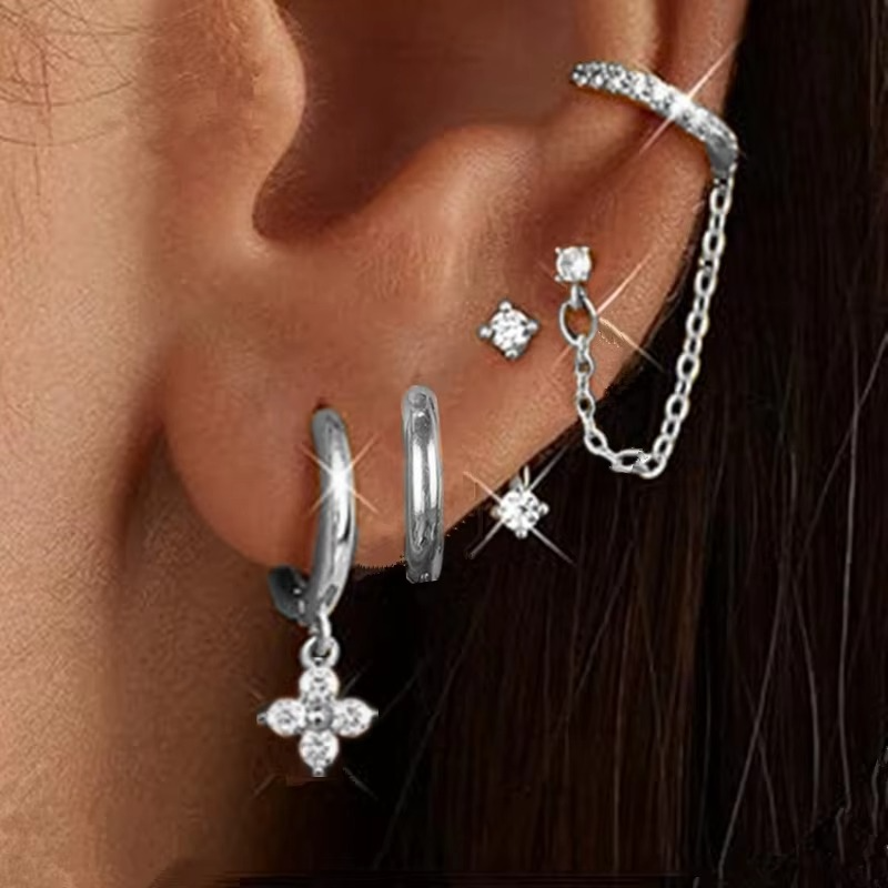 4PCS Double Piercing Chain Huggie Hoop Earring Set