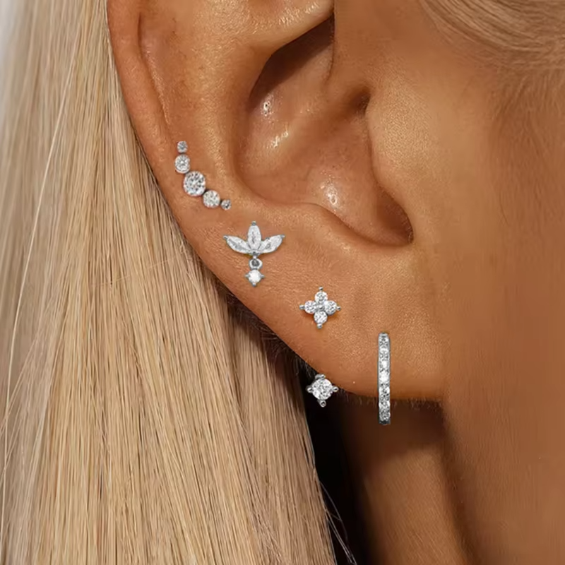 4PCS Double Piercing Chain Huggie Hoop Earring Set