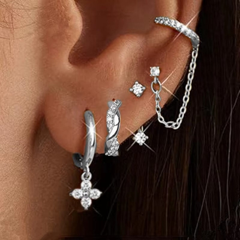 4PCS Double Piercing Chain Huggie Hoop Earring Set