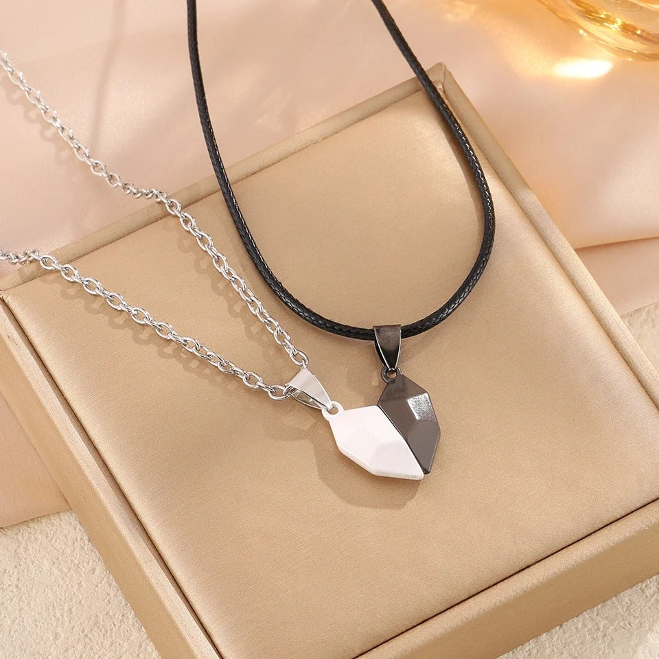 Magnetic Heart Couple Necklace Set