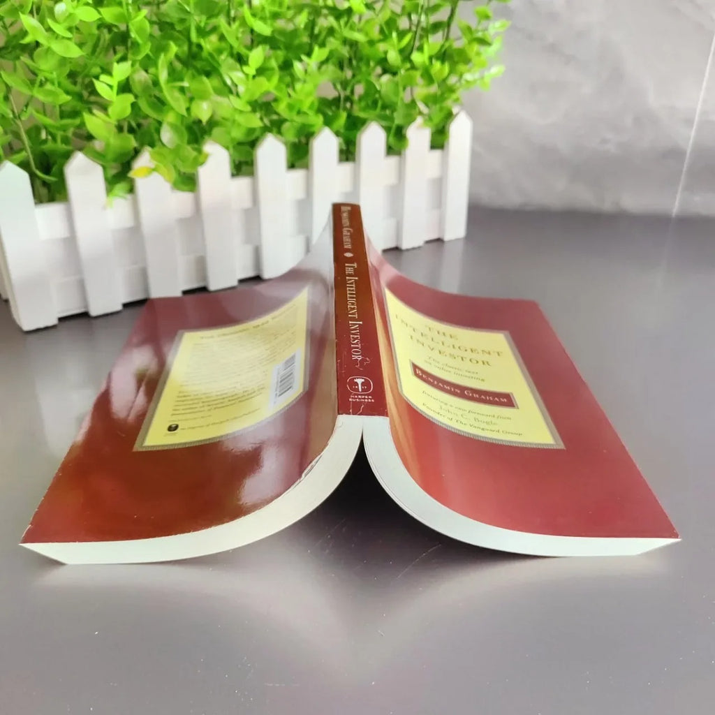 The Intelligent Investor: The Definitive Book on Value Investing (Financial Management for Adults)