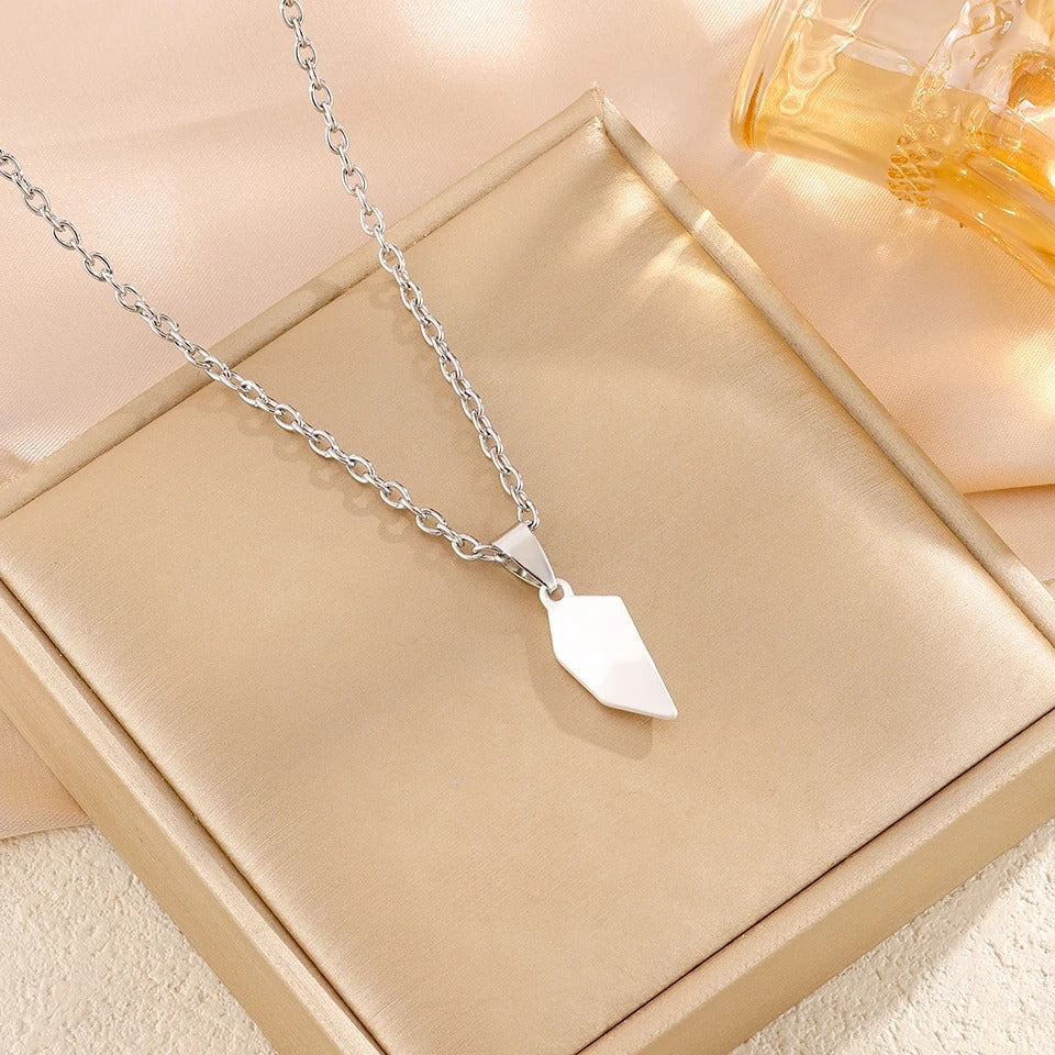 Magnetic Heart Couple Necklace Set