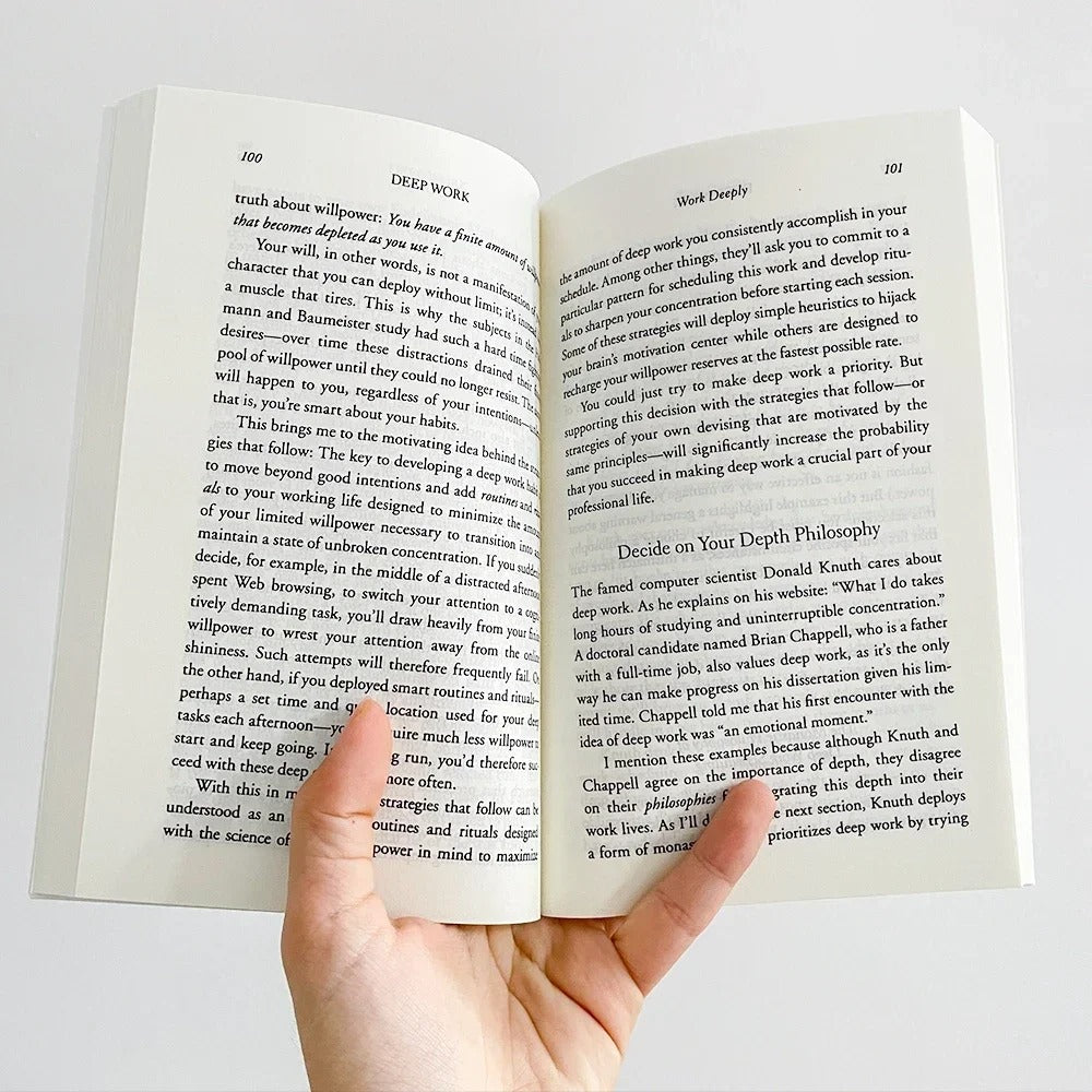 Deep Work by Cal Newport – Rules for Focused Success in a Distracted World (Leadership & Motivation)